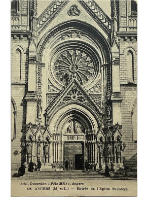 Angers – Entrée de l'église Saint-Joseph – CPA n° 136