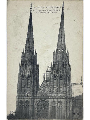 Carte postale – Clermont-Ferrand – Façade de la cathédrale – L'Auvergne Pittoresque n°145