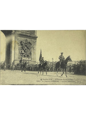 Paris – 14 juillet 1919, fêtes de la Victoire – Général Pershing à l'Arc de Triomphe – CPA n° 880