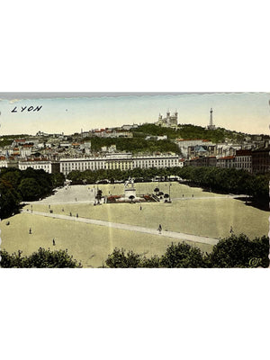 Lyon – Place Bellecour et colline de Fourvière – CAP 13 – CPSM