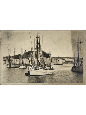 Concarneau – Les thoniers au port – Éditions Yvon – CPA n° 17