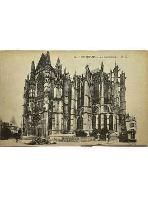 Beauvais – La cathédrale Saint-Pierre – CPA n° 10 M. G.