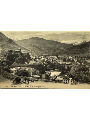 CPA Lourdes – Le Château et les montagnes – LL n°15