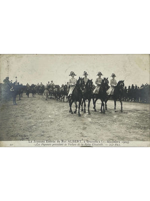 Bruxelles 1909 – Joyeuse Entrée du roi Albert, piqueurs de la reine Élisabeth – CPA