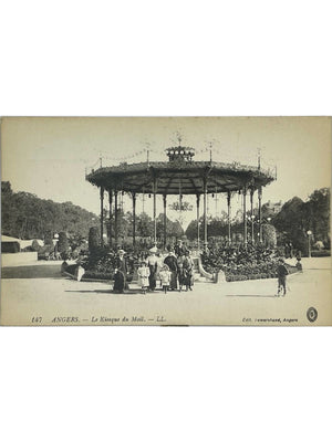 Angers – Le Kiosque du Mail animé – CPA n° 147
