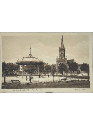 Malo-les-Bains (Dunkerque) – Place Turenne, kiosque et église – CPA n°63
