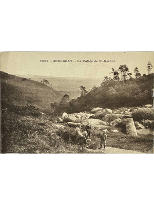 Huelgoat – Vallée de Saint-Herbot, paysage rocheux animé – CPA n°7064