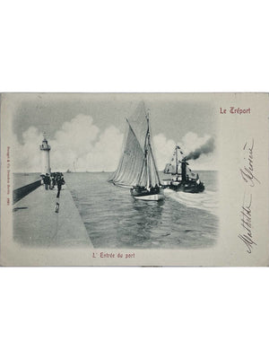 Le Tréport – L'entrée du port, phare et bateaux – CPA Stengel n° 8891