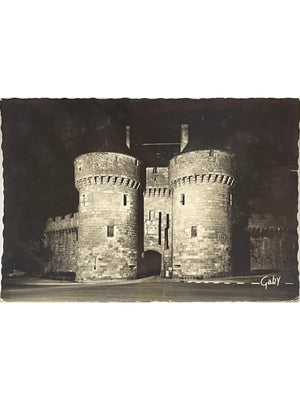 Guérande – Porte Saint-Michel illuminée – CPSM Gaby années 1960