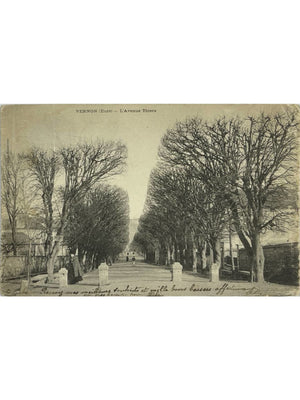 Vernon (Eure) – L'Avenue Thiers animée – CPA vers 1900