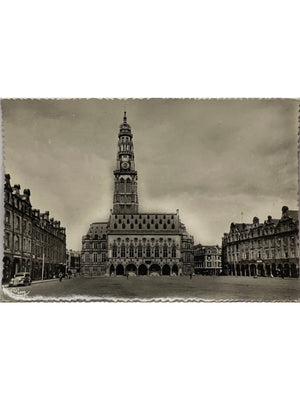 Arras – La Petite Place et l'Hôtel de Ville – CPSM CIM années 1950