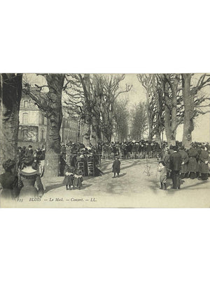 Blois – Le Mail, concert et foule – CPA n°133 L.L.