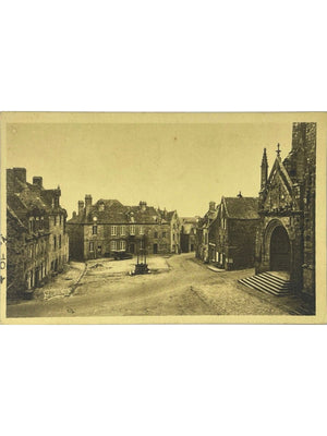 Locronan – La Place, vieux puits et entrée de l'église – CPSM Dorange n° 38