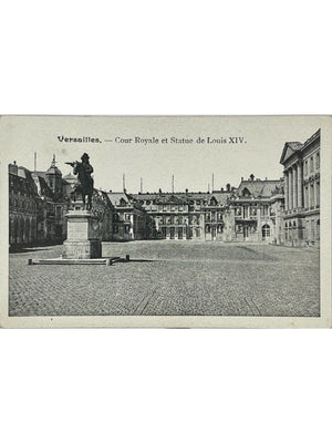 Versailles – Cour Royale et statue de Louis XIV – CPA ancienne