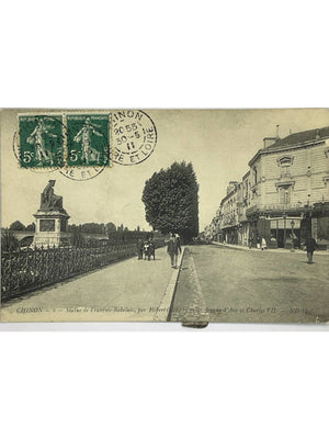 Chinon – Statue de François Rabelais, quais Jeanne-d’Arc et Charles-VII – CPA 1911