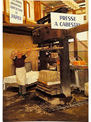 Carte postale – Fontaine-de-Vaucluse – Moulin à papier Vallis Clausa, presse à cabestan