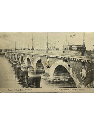 Bordeaux – Pont de Pierre avec tramway – CPA n° 8 Daniel Delboy
