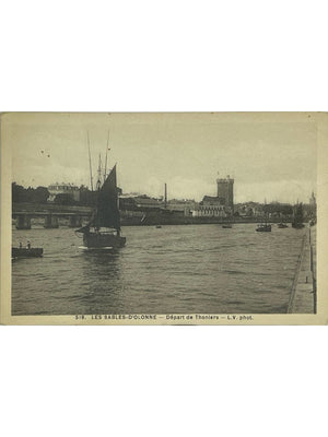 Les Sables-d'Olonne – Départ de thoniers au port – CPA n° 519
