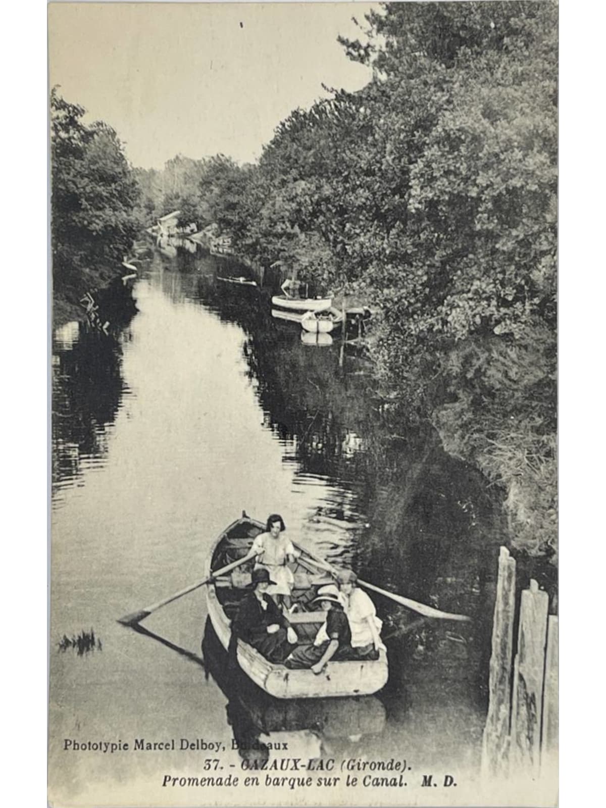 Recto de la carte postale