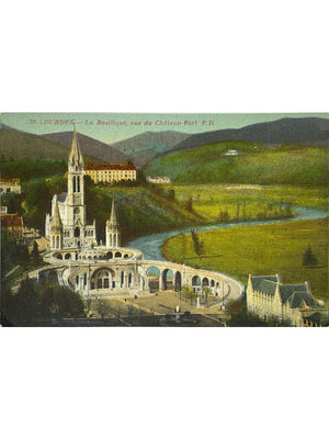 Lourdes – La Basilique vue du Château-Fort – CPA colorisée n°39