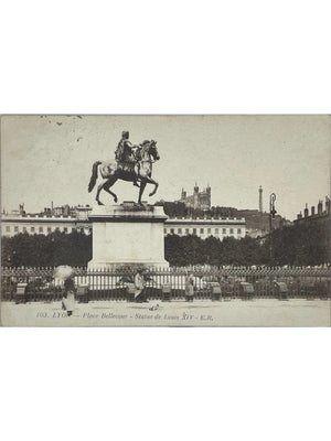 Lyon – Place Bellecour et statue de Louis XIV – CPA ancienne n°103