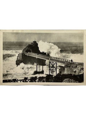 Carte postale – Biarritz – La Tempête au Rocher de la Vierge – Carte photo n° 33, 1953