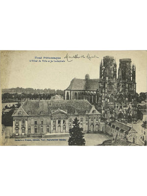 Toul – Hôtel de Ville et cathédrale Saint-Étienne – CPA 1919