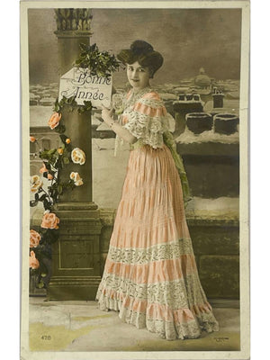 Bonne Année – élégante aux roses, carte postale colorisée n° 428 vers 1907