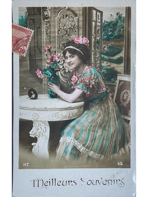 Meilleurs Souvenirs – Femme aux fleurs, timbre de Tunisie – CPA n° 62