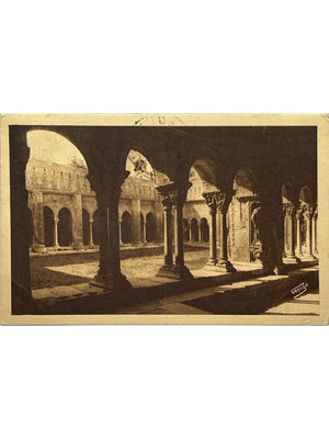 Arles-sur-Rhône – Cour du cloître Saint-Trophime – CPA 1930