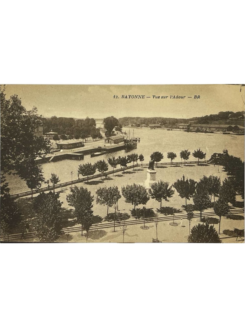 Recto de la carte postale