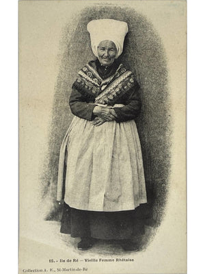 Île de Ré – Vieille femme réthaise en costume traditionnel – CPA n°15