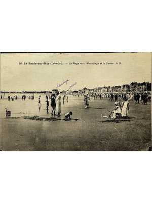 La Baule-sur-Mer – Plage vers l'Hermitage et le Casino – CPA 1928