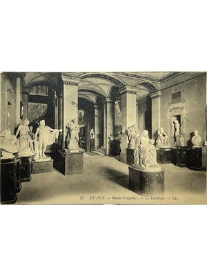 Le Puy-en-Velay – Musée Crozatier, le vestibule – CPA n° 77