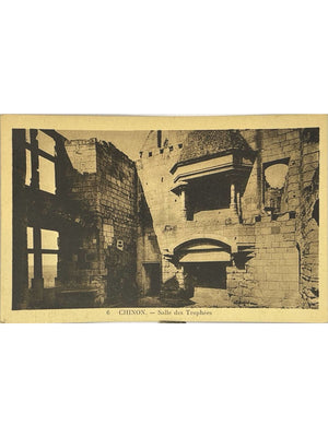 Chinon – Forteresse, salle des Trophées – CPA n° 6