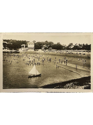 Carte postale – Saint-Palais-sur-Mer – La plage animée et voilier – Éditions Gaby n° 160