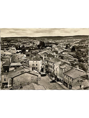 Arlanc (Puy-de-Dôme) – Vue générale du centre-bourg – CPSM