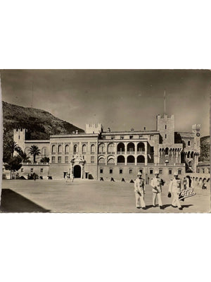 Monaco – Palais princier et gardes sur la place du Palais – CPSM Estel n° 1735