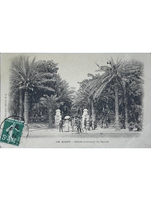 Alger – Entrée principale du Square, scène animée et bicyclette – CPA n°108