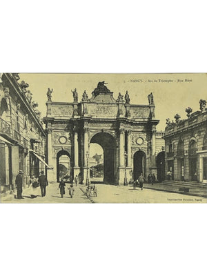 Nancy – Arc Héré et rue Héré – CPA ancienne animée