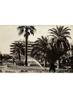 Toulon (Var) – Place de la Liberté et fontaine – CPSM 1955