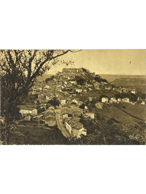 Cordes-sur-Ciel (Tarn) – Vue générale du village perché – CPA Combier