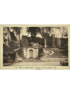 Vire (Calvados) – Jardin public et escalier en fer à cheval – CPA LL n°16