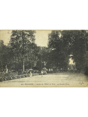Bourges – Jardin de l'Hôtel de Ville, Grande Allée – CPA n°424