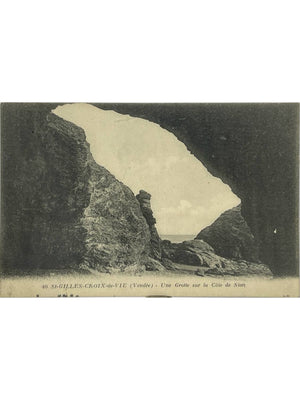 Saint-Gilles-Croix-de-Vie – Grotte sur la Côte de Sion – CPA n° 40