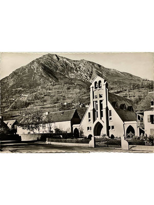 Saint-Lary-Soulan – L'église et la montagne, vallée d'Aure – CPSM n° 1043