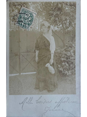 CPA carte-photo – Femme en costume régional