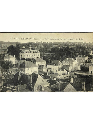 Saint-Yrieix-la-Perche – Vue panoramique vers l'Hôtel de Ville – CPA n° 23